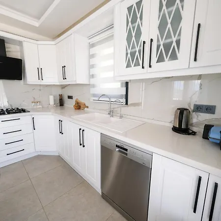 Mediterranean Breeze - Family-friendly Luxury - By Sunworld Φετιγιέ