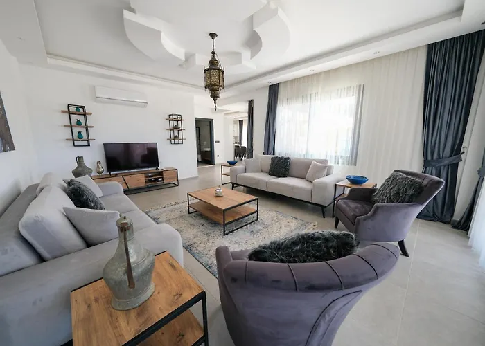 Mediterranean Breeze - Family-friendly Luxury - By Sunworld Vila