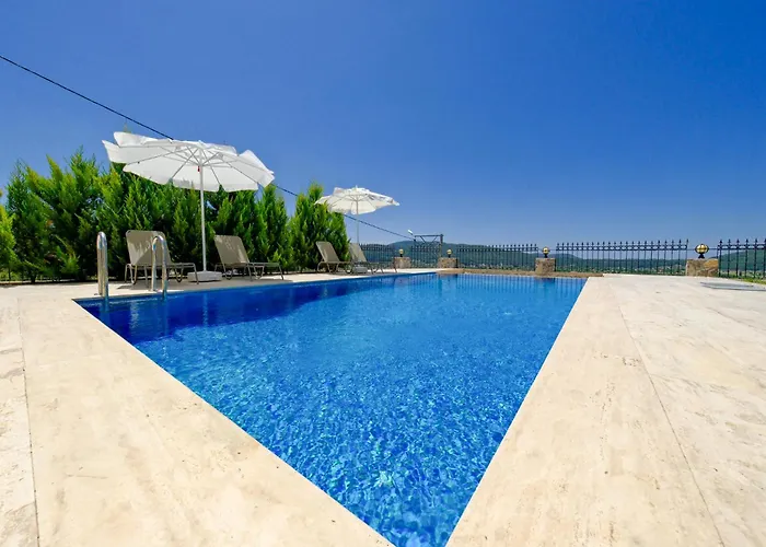 Mediterranean Breeze - Family-friendly Luxury - By Sunworld Vila *