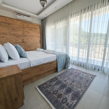 别墅 Mediterranean Breeze - Family-friendly Luxury - By Sunworld 费特希耶