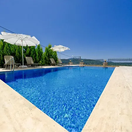Mediterranean Breeze - Family-friendly Luxury - By Sunworld 别墅 *