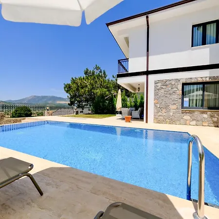 别墅 Mediterranean Breeze - Family-friendly Luxury - By Sunworld 费特希耶