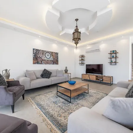 别墅 Mediterranean Breeze - Family-friendly Luxury - By Sunworld