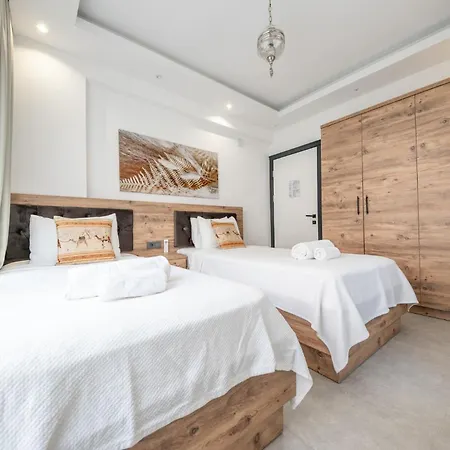 别墅 Mediterranean Breeze - Family-friendly Luxury - By Sunworld *