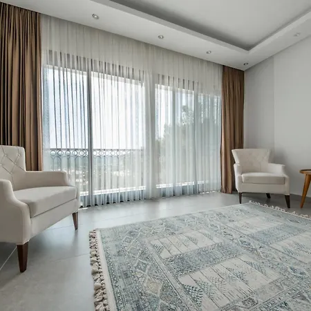 别墅 Mediterranean Breeze - Family-friendly Luxury - By Sunworld 费特希耶