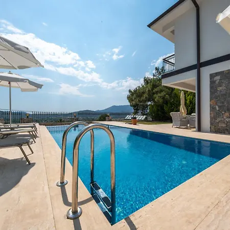 Mediterranean Breeze - Family-friendly Luxury - By Sunworld 别墅 费特希耶