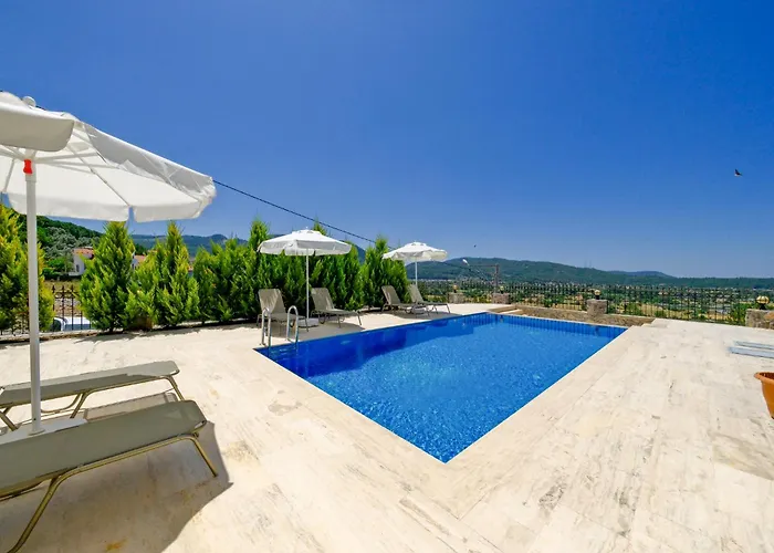 Вилла Mediterranean Breeze - Family-friendly Luxury - By Sunworld *