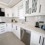 Mediterranean Breeze - Family-friendly Luxury - By Sunworld فتحية