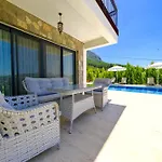 Mediterranean Breeze - Family-friendly Luxury - By Sunworld فيلة فتحية
